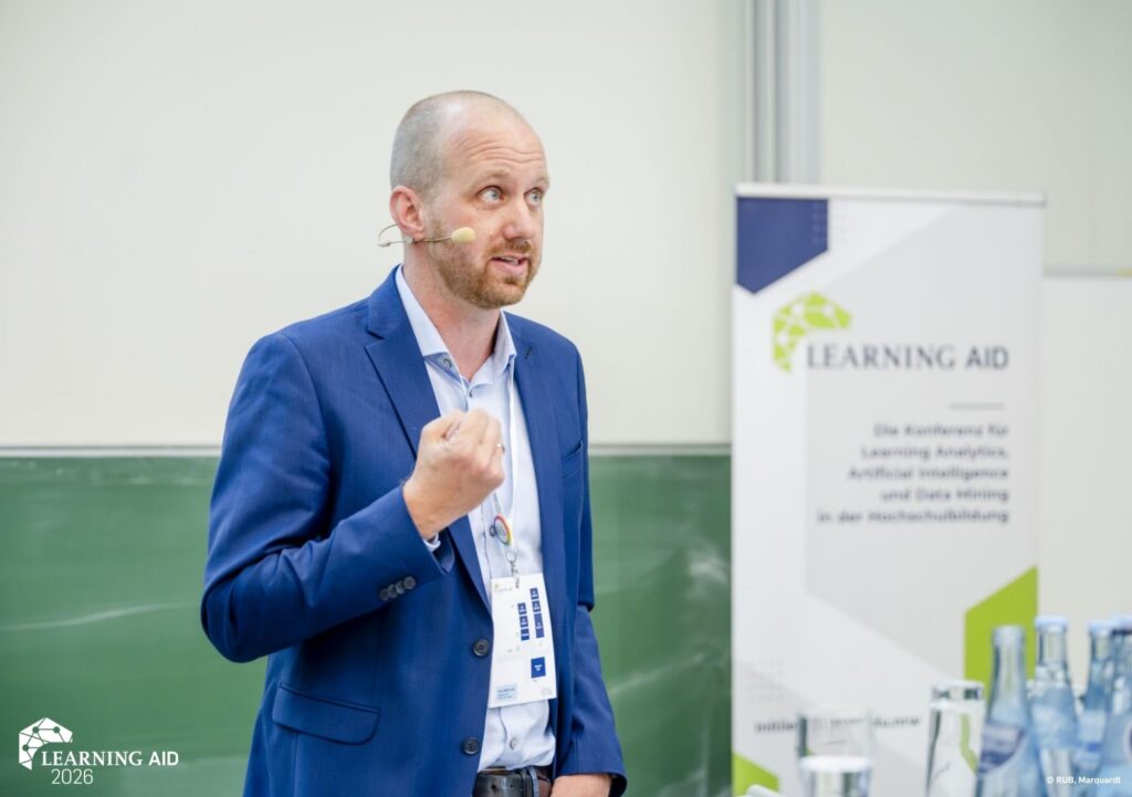 Thorsten Thiel spricht auf der Learning AID