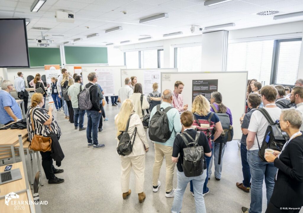 Learning AID Teilnehmer:innen bei den Poster-Sessions