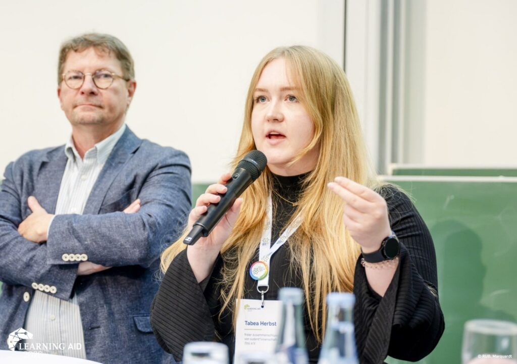 Tabea Herbst spricht bei der Learning AID
